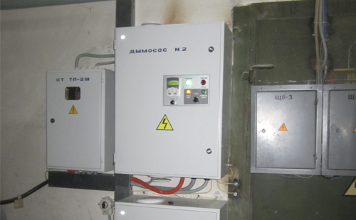 Шкафы управления установкой вентиляционной и дымососом ШУ‑УВ‑1 в работе